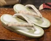 １の３枚芯本革草履に野蚕糸福林花緒