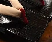 捌き相三味に猫柄花緒　前壷