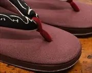 帆布草履にいろは歌柄花緒　前壷