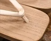夏色大下方に白鞣し革花緒　前壷
