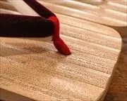 胡麻竹大角にラメ入り本天花緒　前壷