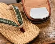 パナマ市松草履に緑ニシキヘビ革花緒　花緒