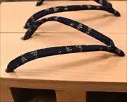 真角に菖蒲柄印伝丸花緒　花緒