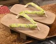 鳥獣戯画柄入り芳町に西陣金襴花緒