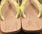 鳥獣戯画柄入り芳町に西陣金襴花緒　花緒