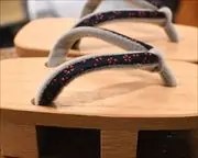 子日光に小桜柄印伝福林花緒　花緒