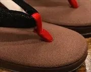 帆布草履にラメ入り本天花緒　前壷