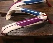 焼き芳町に矢絣柄花緒　花緒