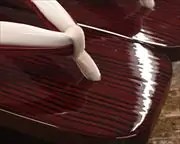 糸春芳町にエナメル福林花緒　前壷