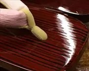 糸春芳町に本麻水引花緒　前壷