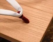 真角に白革花緒　前壷