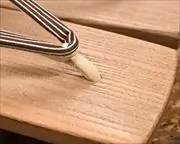 夏色相三味に縞柄革花緒　前壷
