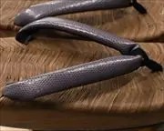烏表付き舟形にトカゲ柄花緒　花緒