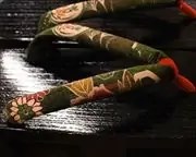 捌き大下方に花柄花緒　花緒