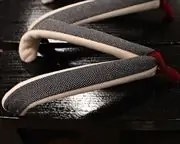 黒捌き芳町に鮫小紋福林花緒　花緒