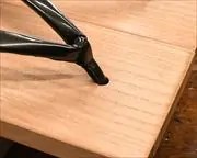 真角にエナメル細花緒　前壷