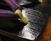 捌き相三味にお仕立て花緒　前壷