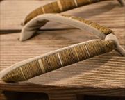 焼き砥の粉大下方に紬内玉花緒　花緒