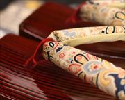 糸春三味舟形にお仕立て花緒　花緒