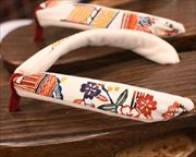 焼き相右近に紅型福林花緒　前壷