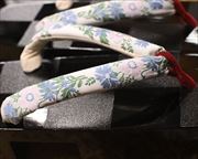 市松芳町にリボン花緒　花緒