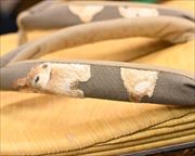 南部表草履にウサギ刺繍花緒　花緒