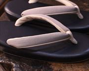 艶消し草履に鮫小紋花緒　花緒