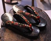 捌き舟形にリボン花緒