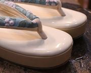 前厚草履にリボン花緒　側面アップ