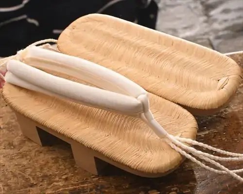 茶竹表付き大日光に白色会津木綿花緒