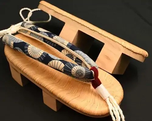 相日光・茶竹に蛇の目傘柄花緒