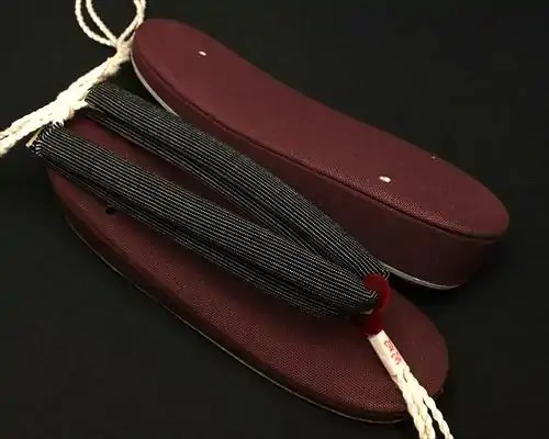 帆布草履に亀田縞花緒・赤ツボ