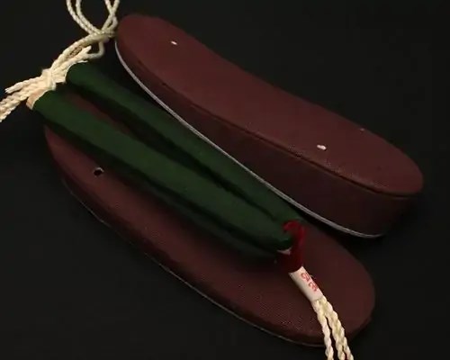 帆布草履に会津木綿花緒・赤ツボ