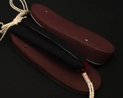 帆布草履に会津木綿花緒・赤ツボ