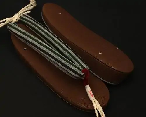 帆布草履に会津木綿花緒・赤ツボ