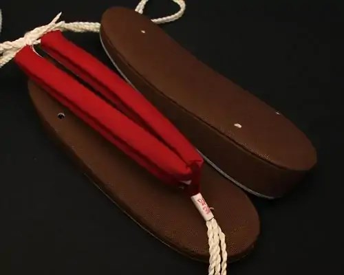 帆布草履に会津木綿花緒・赤ツボ