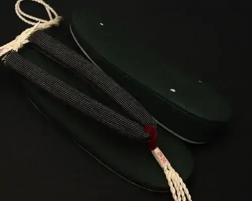 帆布草履に亀田縞花緒・赤ツボ