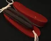 帆布草履（紅）に亀田縞花緒・赤ツボ