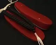 帆布草履(紅)に亀田縞花緒・赤ツボ