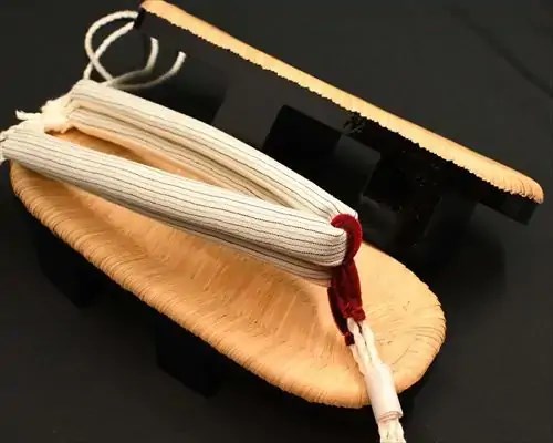 相日光・横黒茶竹に縞柄結城紬花緒