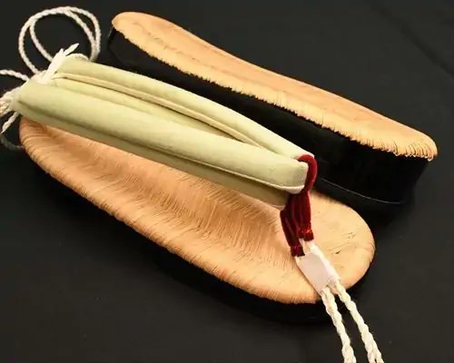 相右近・横黒茶竹に結城紬花緒