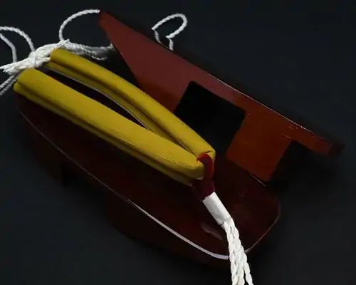 相千両・糸春雨に会津木綿花緒・赤ツボ