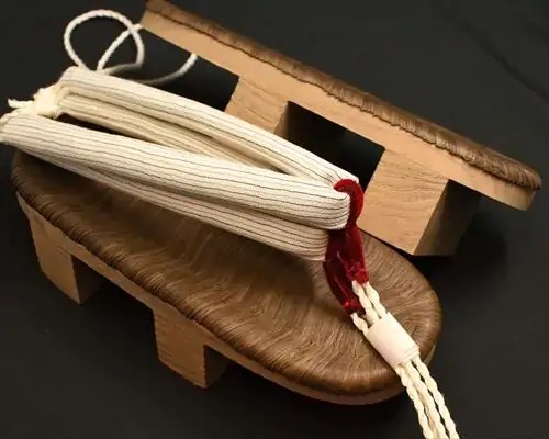 相日光・烏に縞柄結城紬花緒