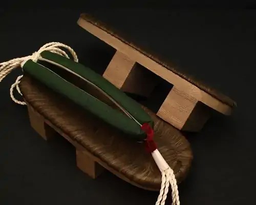相日光・烏に会津木綿花緒・赤ツボ
