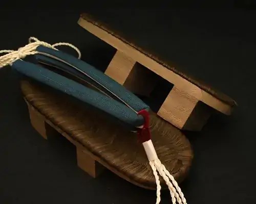 相日光・烏に会津木綿花緒・赤ツボ