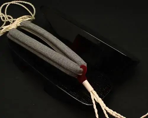 相小町・黒捌きに亀田縞縮花緒