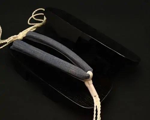 大千両・黒捌きに会津木綿花緒・白ツボ