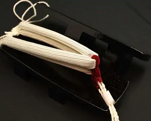 相三味・黒捌きに縞柄結城紬花緒