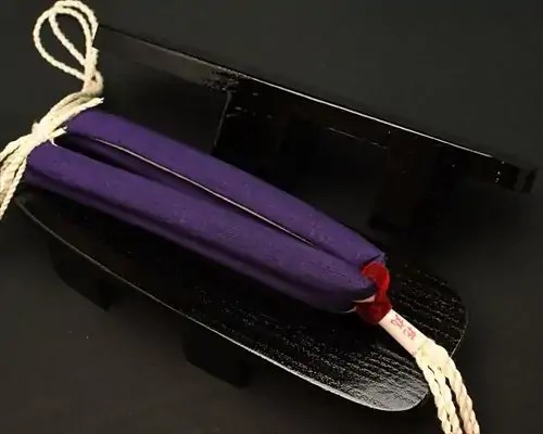 芳町・黒捌きに会津木綿花緒・赤ツボ
