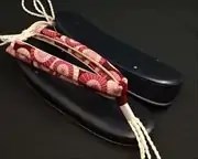 艶消し草履・濃紺に蛇の目傘柄花緒